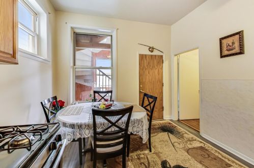 2513 Walton St, Chicago IL 60622-4510 exterior