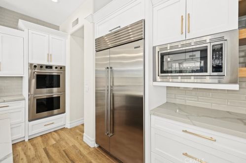 2440 Bronzewood Dr, Tustin CA  92782-4321 exterior