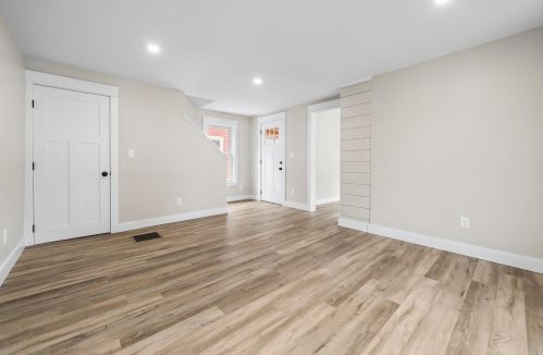 70 Stone St, Concord NH  03301-2765 exterior