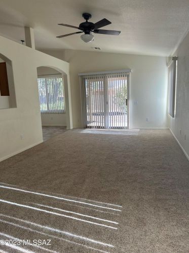 8902 Majestic Mountain Dr, Tucson AZ  85742-4502 exterior