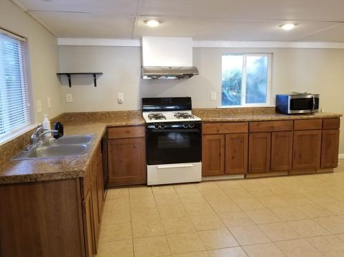 3228 Colquitt Dr, Atlanta GA exterior