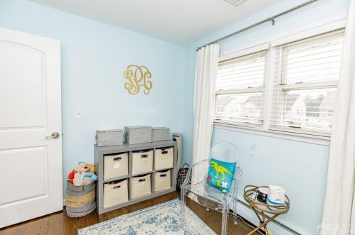 142 Bedford Ave, Iselin NJ 08830-2455 exterior