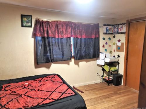 23 Beattie Ave, Middletown NY 10940-3931 exterior