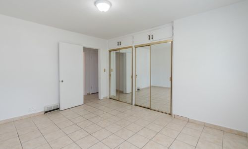 813 Leith Ave, Waukegan IL 60085-2545 exterior