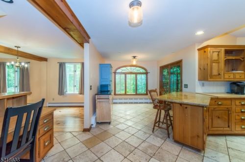 30 Stephens Mill Rd, Hackettstown NJ 07840-5325 exterior