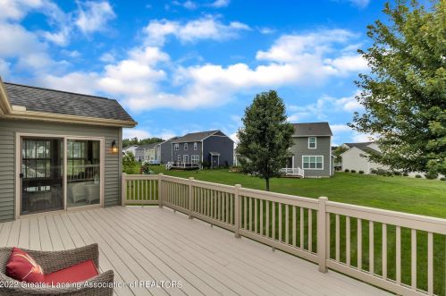 4106 Presidents Way, Dewitt MI 48820-7883 exterior