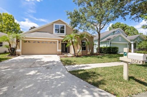 10124 Arbor Run Dr, Tampa FL  33647-2902 exterior