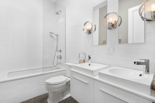 1131 Lill Ave, Chicago IL 60614-2296 exterior