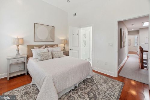 421 11 St, Washington DC 20002-6121 exterior