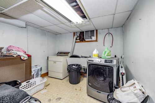 169 Westminster St, Springfield MA 01109-3923 exterior