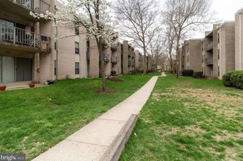 12 Canterbury Sq, Alexandria VA  22304-3055 exterior