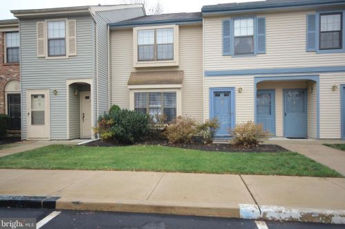 49 Wyndham Pl, Trenton, NJ 08691-3123