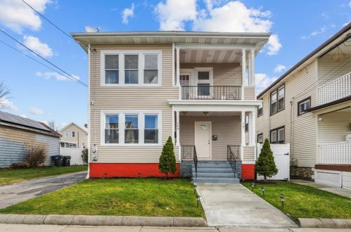 147 Unit St, Providence RI  02909-3929 exterior