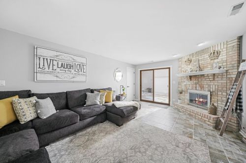 6729 64th Pl, Chicago IL  60638-4837 exterior