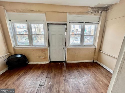 1909 65th St, Philadelphia, PA 19142-2007