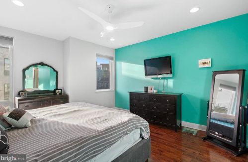 1409 Marlborough St, Philadelphia PA 19125-3921 exterior