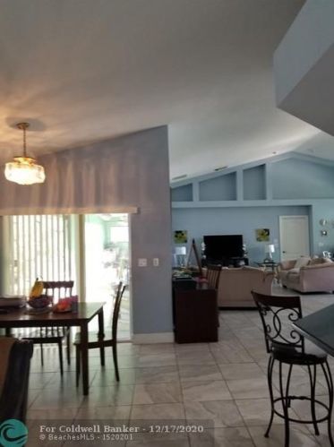 2516 Edgarce St, Fort Pierce FL exterior