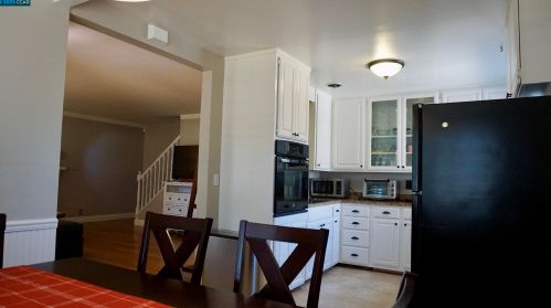 4248 Gladstone Dr, Concord, CA 94521-3446