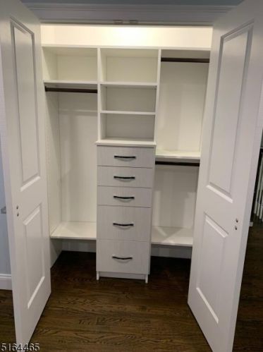 9 Dogwood Ter, Livingston NJ  07039-3601 exterior