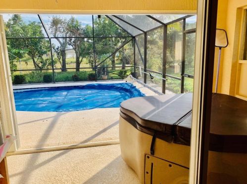 4413 Alsace Ave, Fort Pierce FL 34983-8337 exterior