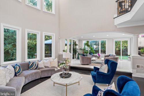 1645 Kirby Rd, Mc Lean VA  22101-3240 exterior