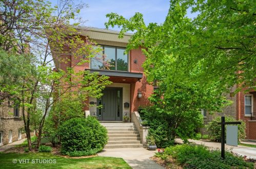 4054 Warwick Ave, Chicago, IL 60641-3142