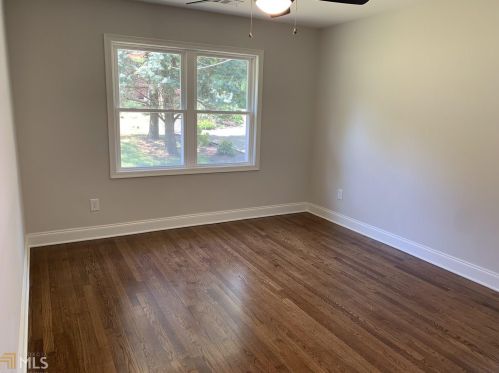 2565 Hawthorne Dr, Atlanta GA 30345-2039 exterior