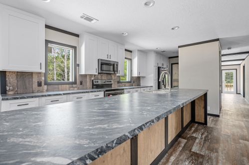 498 Arbour St, Defuniak Springs FL 32433-4897 exterior