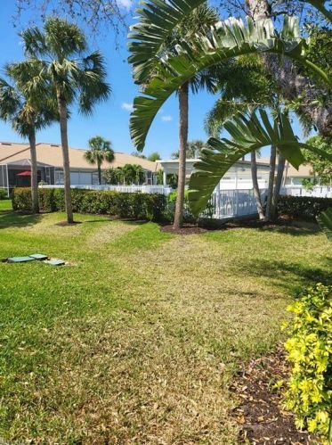 843 Marblehead Dr, Naples FL 34104-8716 exterior