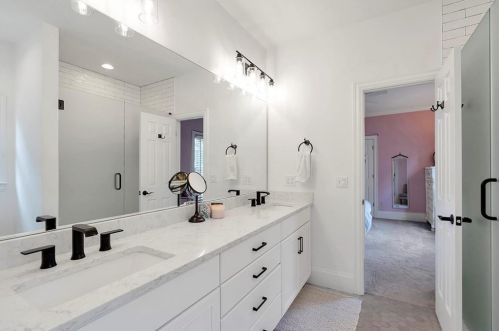 1233 Austin Gln Dr, Atlanta GA 30338-3233 exterior