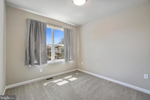 113 High Pointe Dr, Hummelstown PA 17036-8104 exterior