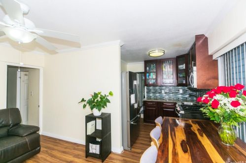 2120 Fern St, Honolulu, HI 96826-4155