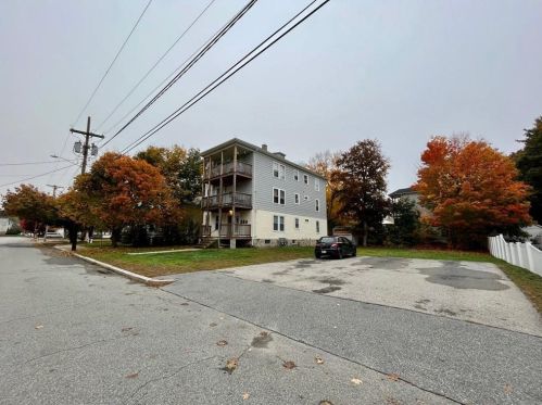 161 Farm St, Woonsocket RI  02895-1109 exterior