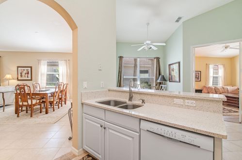 8414 Bent Crk Way, Naples FL 34114-9421 exterior