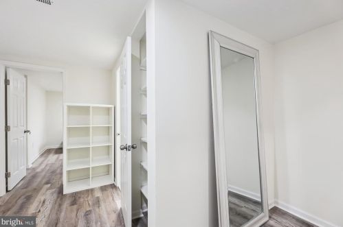 5117 Mount Vernon Memorial Hwy, Alexandria VA  22309-3319 exterior