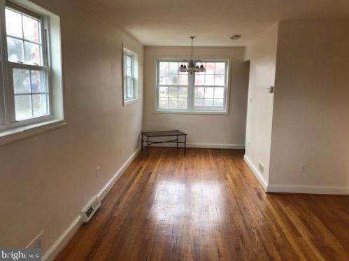 8524 11th Ave, Silver Spring MD 20903-3204 exterior