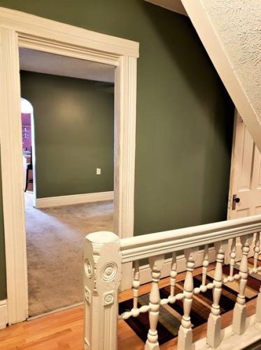 4211 Milgate St, Pittsburgh, PA 15224-1522