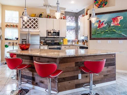 2523 River Reach Dr, Naples FL 34104-6930 exterior