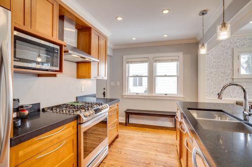 1305 Hartford Ave, Saint Paul MN 55116-1623 exterior