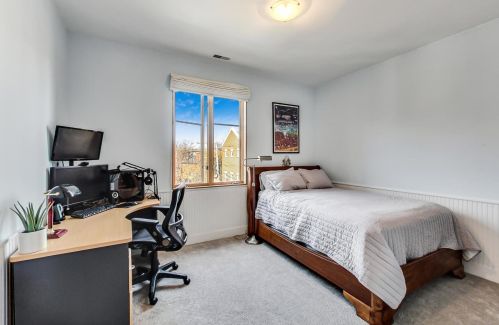 1453 Belden Ave, Chicago IL 60647-3220 exterior