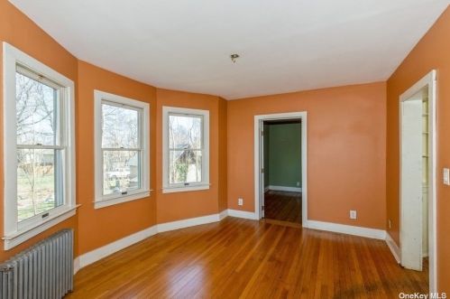 106 Winding St, Huntington Station NY 11746-1251 exterior