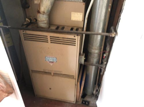 2844 Burd Ave, Saint Louis MO 63112-4216 exterior