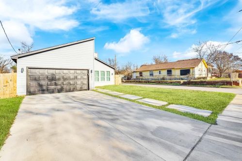 4621 Collins Ave, Dallas TX  75210-1325 exterior