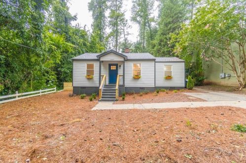 1937 Clairmont Ter, Atlanta GA  30345-2309 exterior