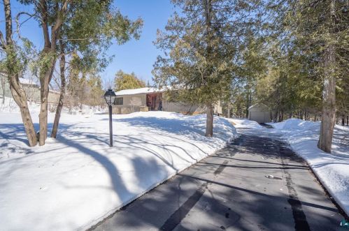 302 34th Ave, Duluth, MN 55804-1844