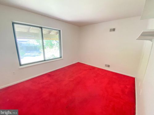 11125 Korman Dr, Rockville MD 20854-2046 exterior