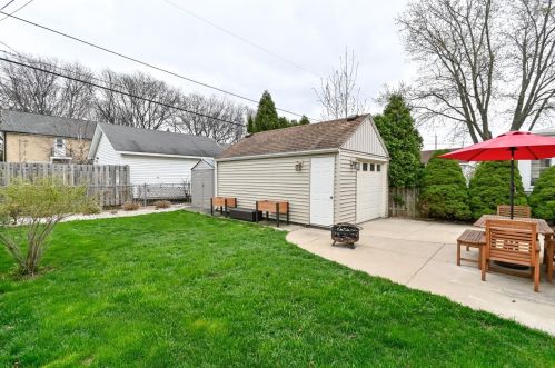 2434 85, Milwaukee WI 53226-1912 exterior