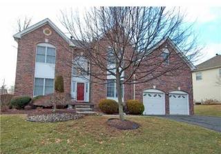 13 Tanner Dr, Princeton, NJ 08540-9488