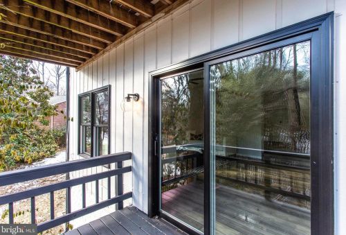 1875 Massachusetts Ave, Mc Lean VA  22101-4906 exterior