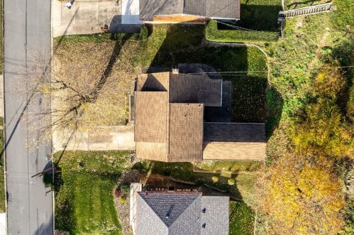 1717 Sillview Dr, Pittsburgh PA 15243-1558 exterior